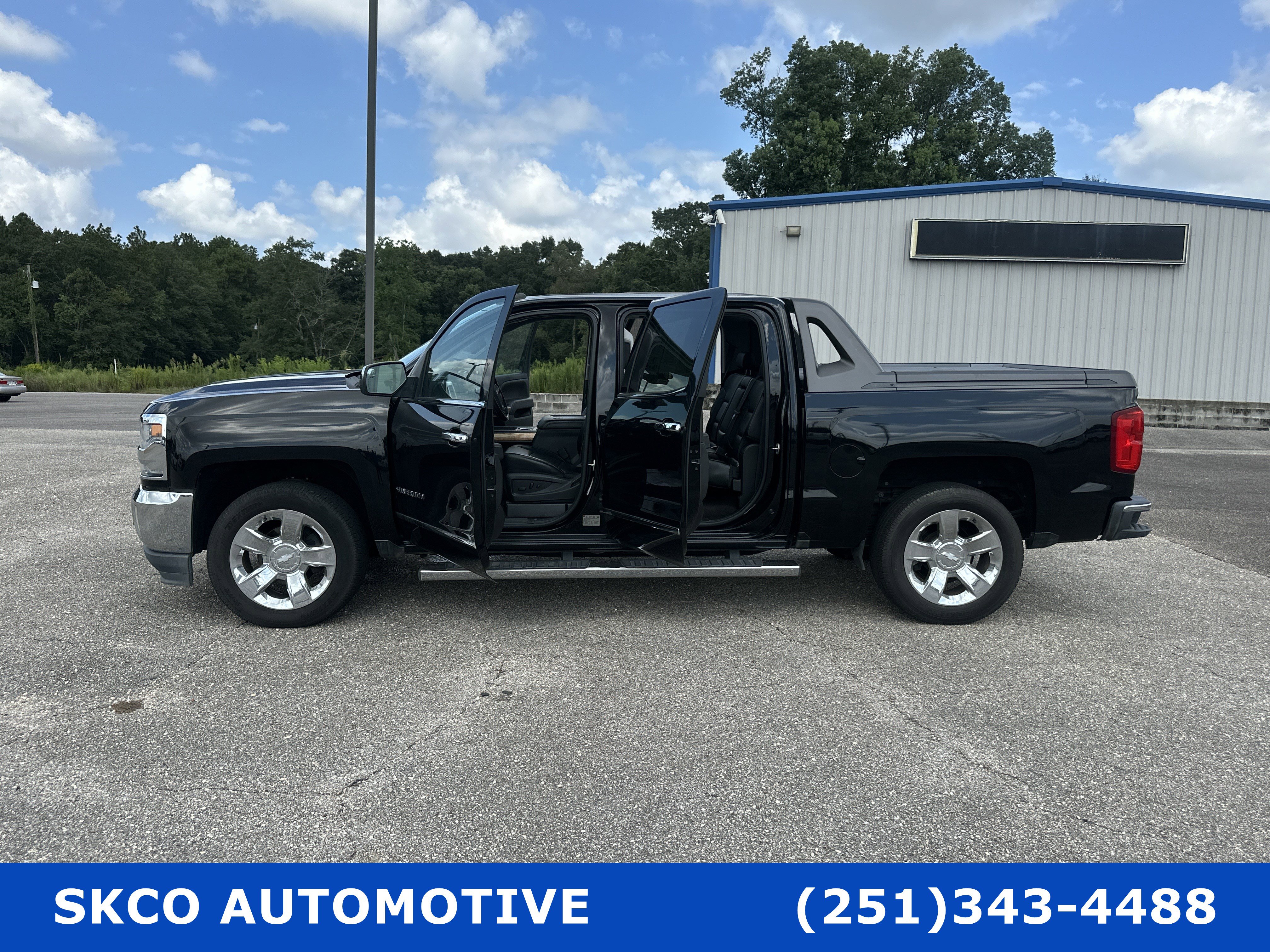 Used 2017 Chevrolet Silverado 1500 LTZ w/ High Desert Package image 29