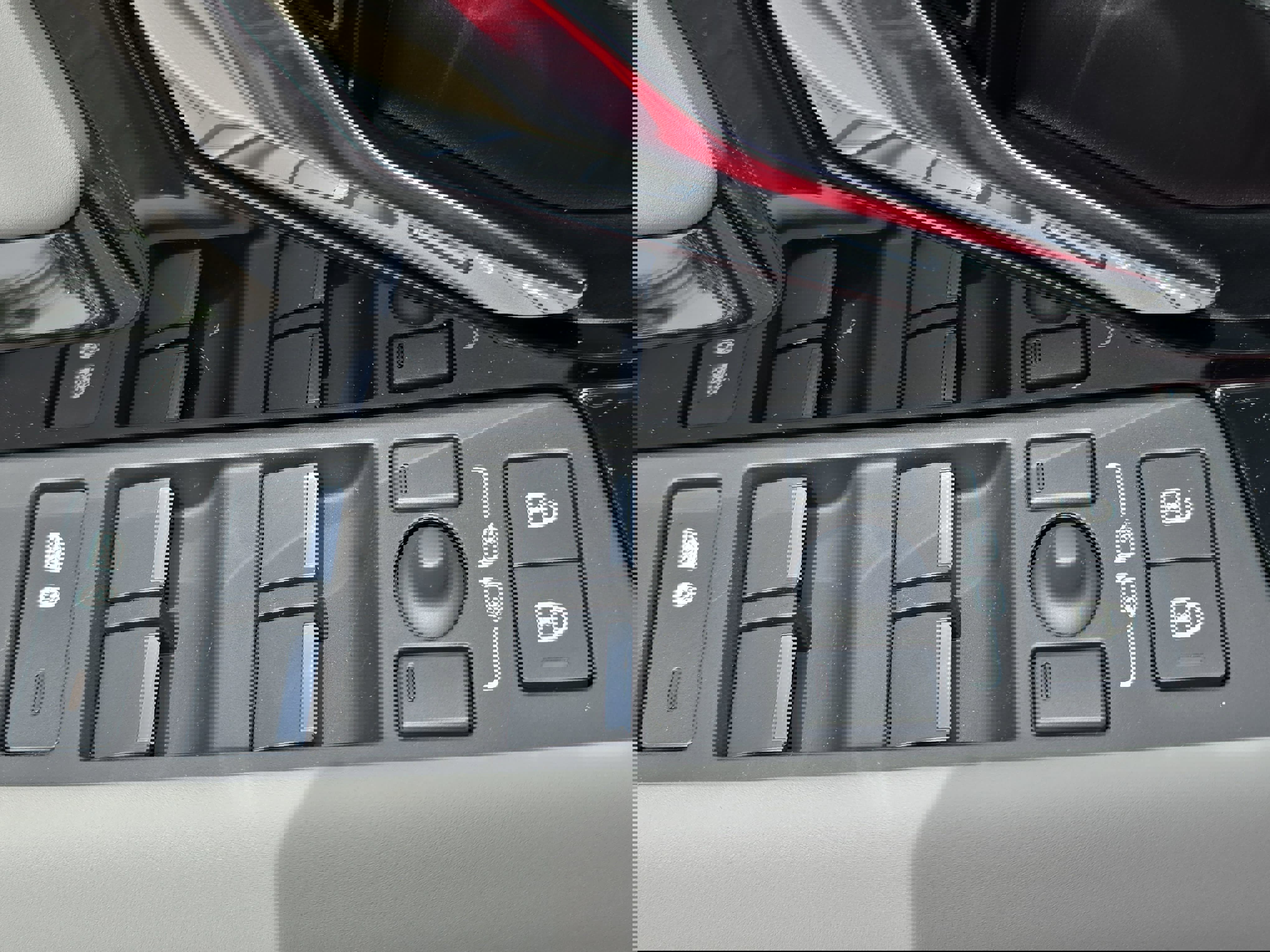 New 2026 Land Rover Range Rover Evoque Dynamic SE image 28