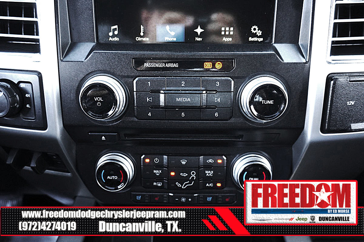 Used 2017 Ford F250 Platinum w/ Platinum Ultimate Package AWD/4WD image 27