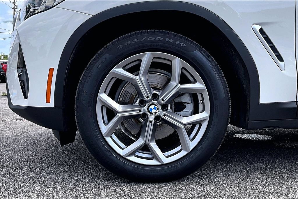 Certified 2025 BMW X4 xDrive30i w/ Convenience Package AWD/4WD image 34