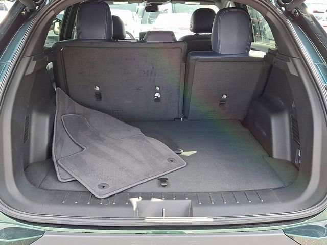 Used 2023 VinFast VF 8 Plus image 36