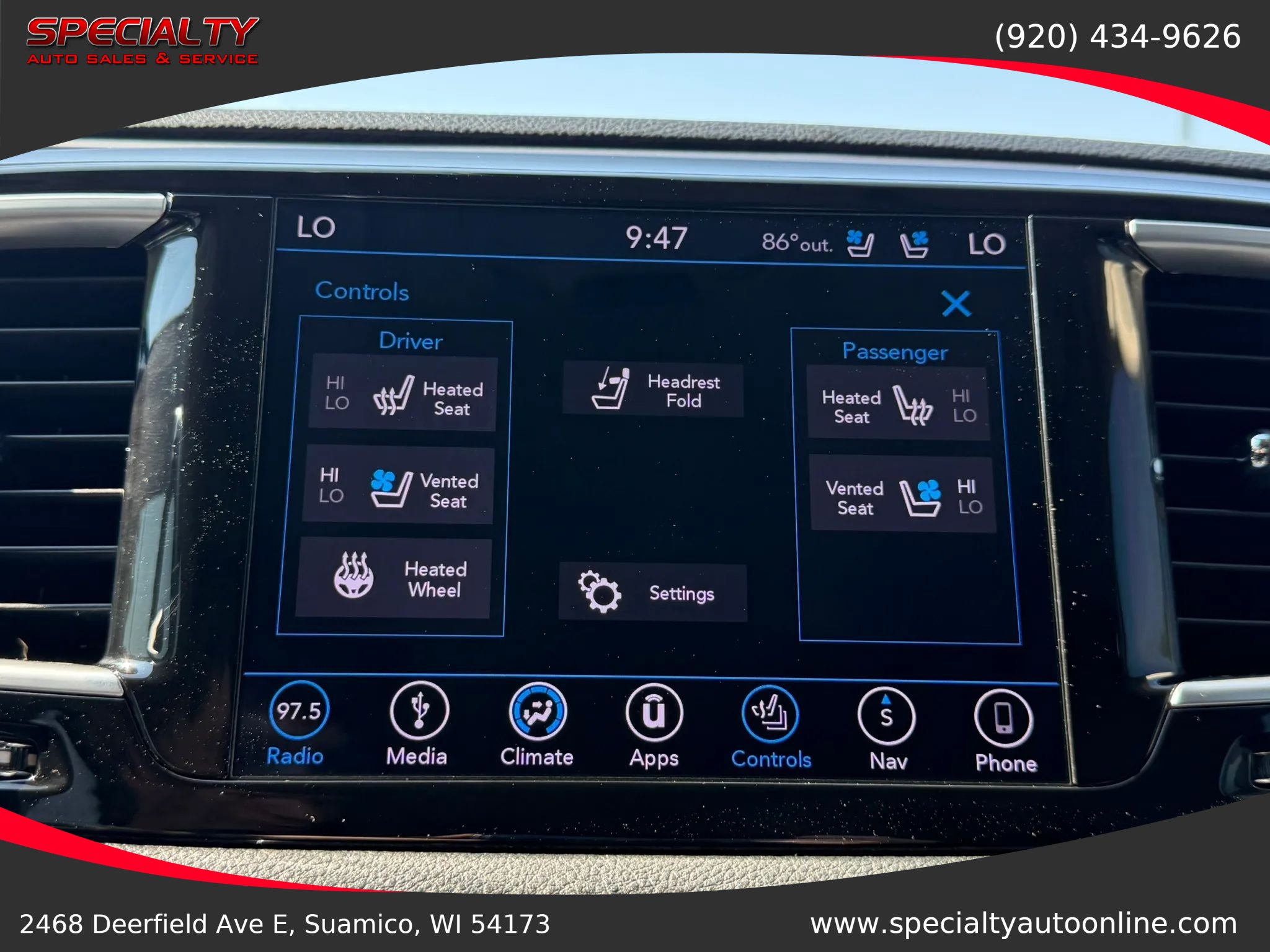 Used 2018 Chrysler Pacifica Limited FWD image 32
