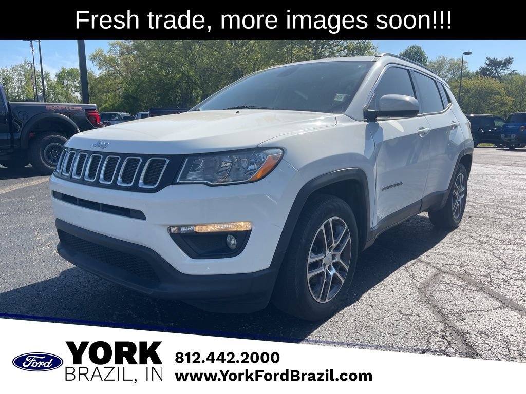 Used 2018 Jeep Compass Latitude image 1