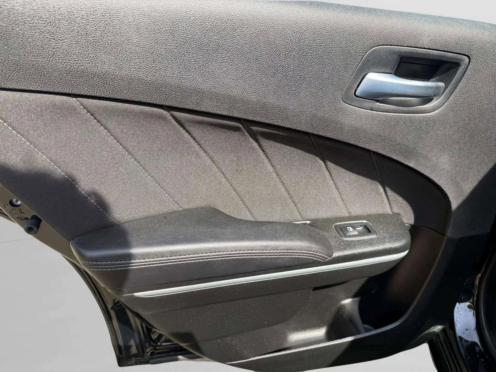 Used 2023 Dodge Charger SXT image 15