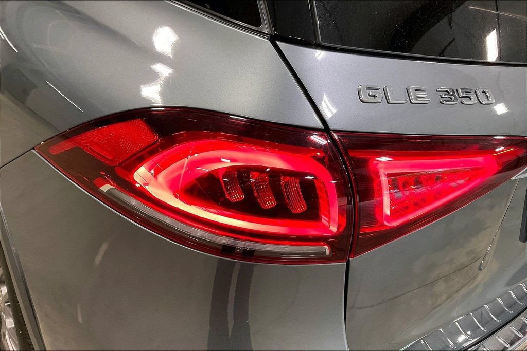 Used 2022 Mercedes-Benz GLE 350 4MATIC image 23