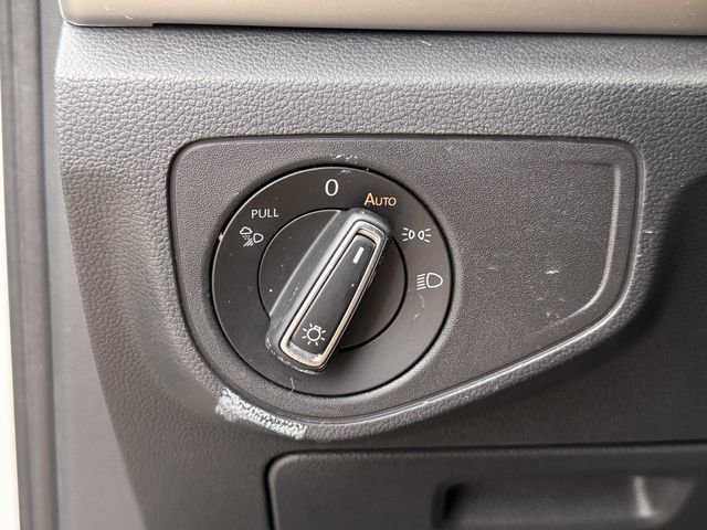 Used 2023 Volkswagen Atlas Cross Sport SE FWD image 8
