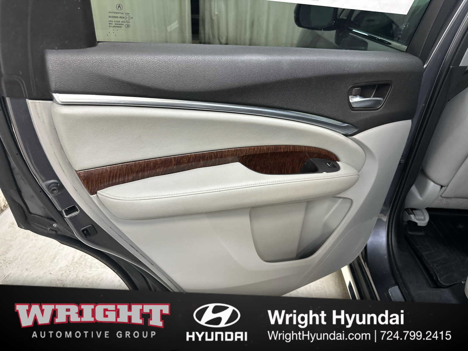 Used 2017 Acura MDX SH-AWD w/ Technology Package image 12