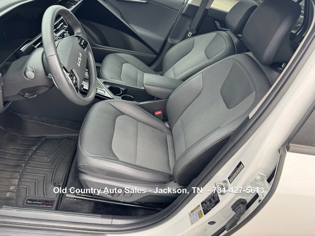 Used 2023 Kia Niro EX Touring image 26