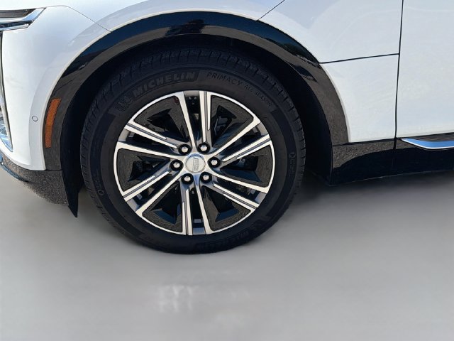 Used 2025 Cadillac Lyriq Luxury AWD/4WD image 40