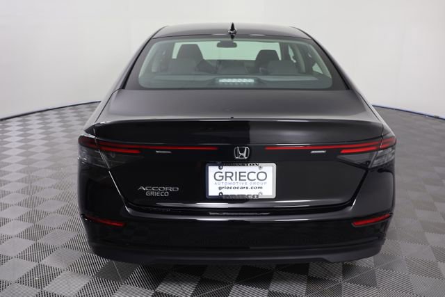 Certified 2025 Honda Accord SE image 7