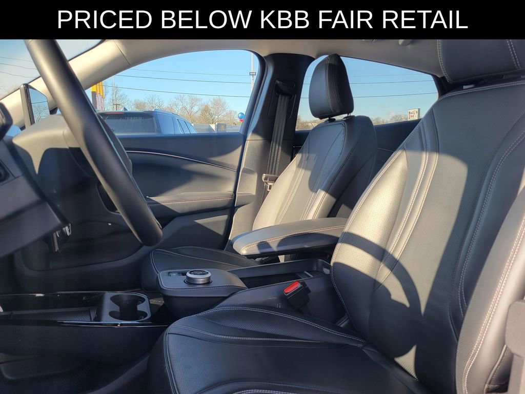 Used 2023 Ford Mustang Mach-E Premium image 15