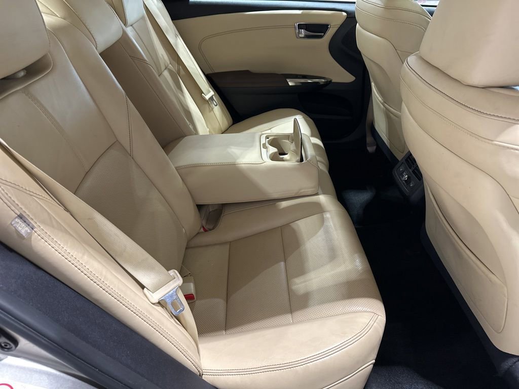 Used 2014 Toyota Avalon Limited image 21
