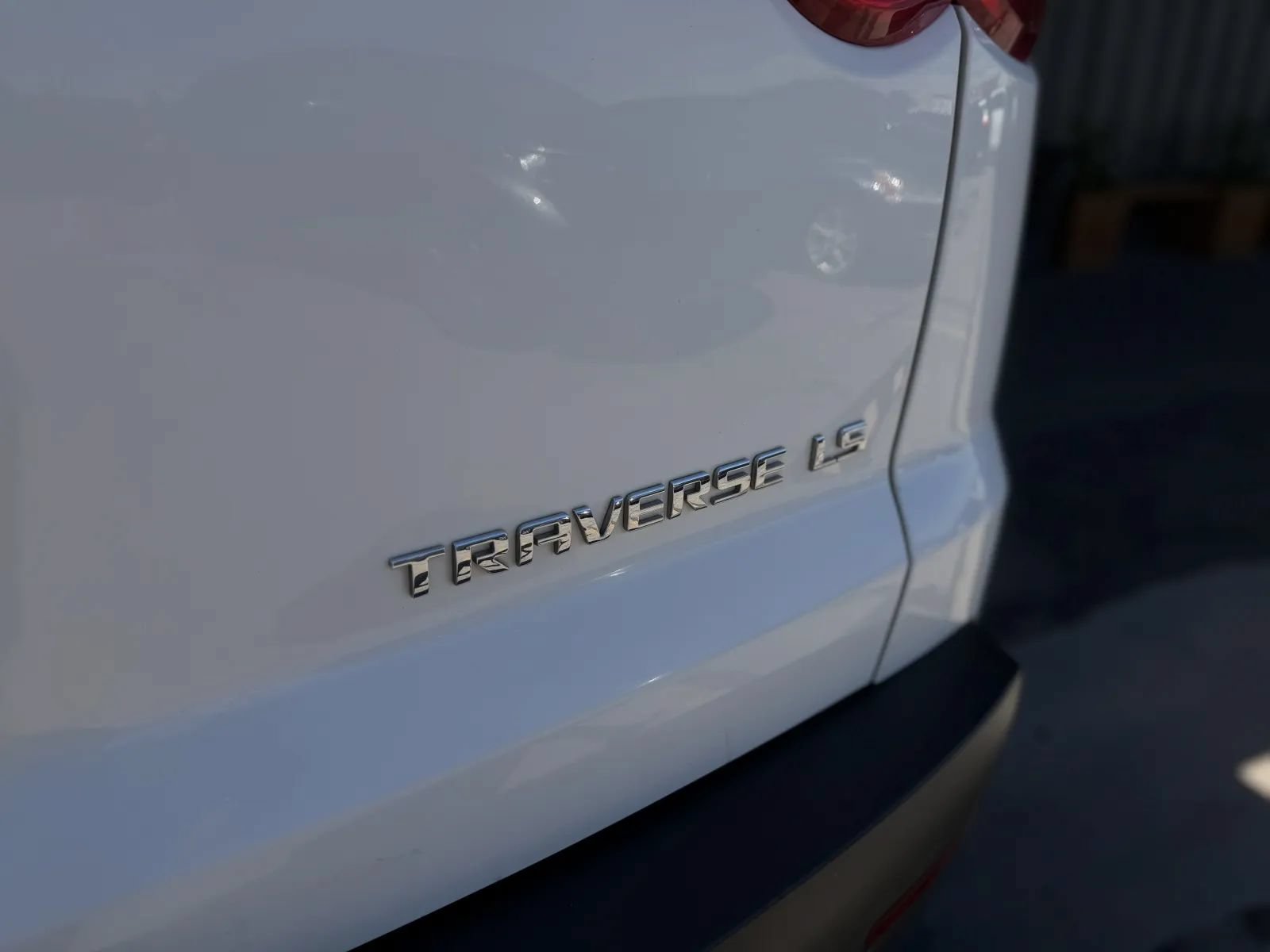 Used 2011 Chevrolet Traverse LS AWD/4WD image 36