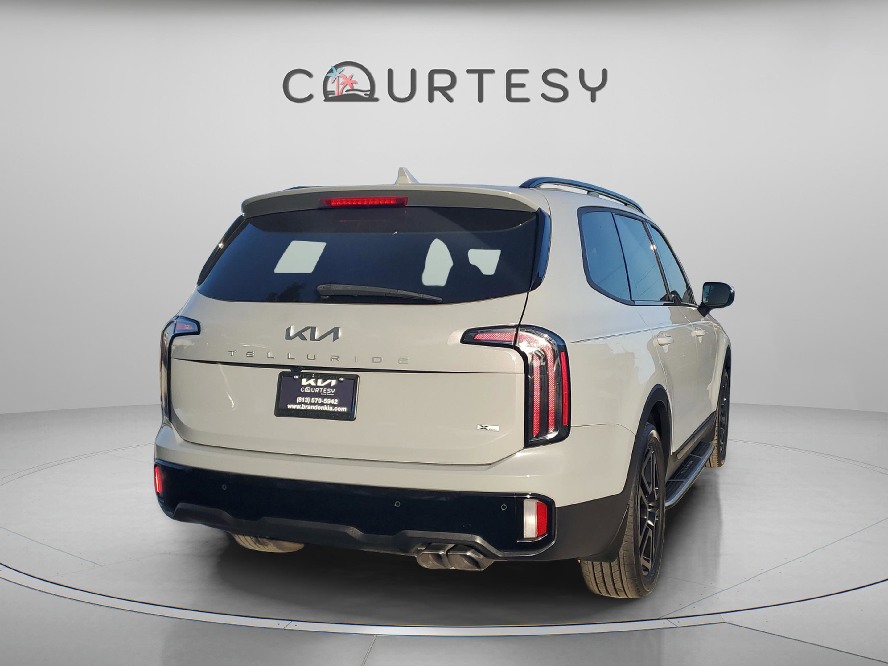 Certified 2024 Kia Telluride SX X-Line image 3