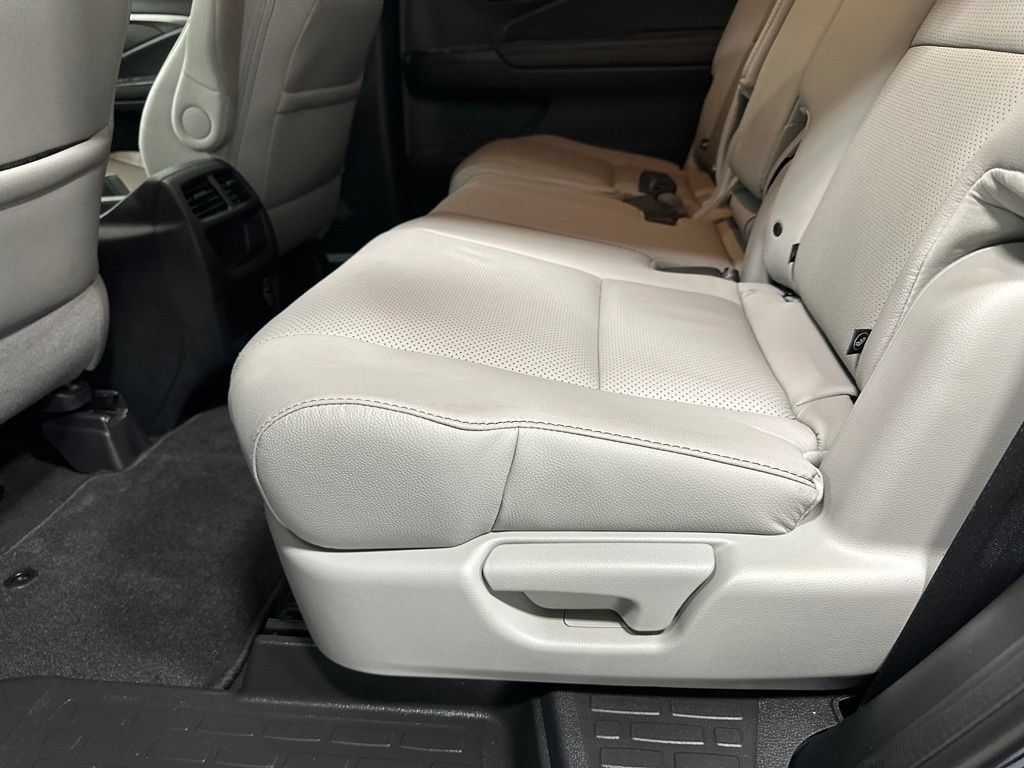 Used 2023 Honda Passport EX-L image 44