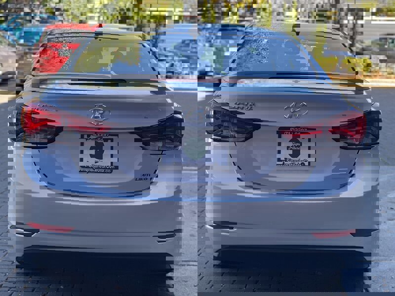 Used 2015 Hyundai Elantra Limited image 4