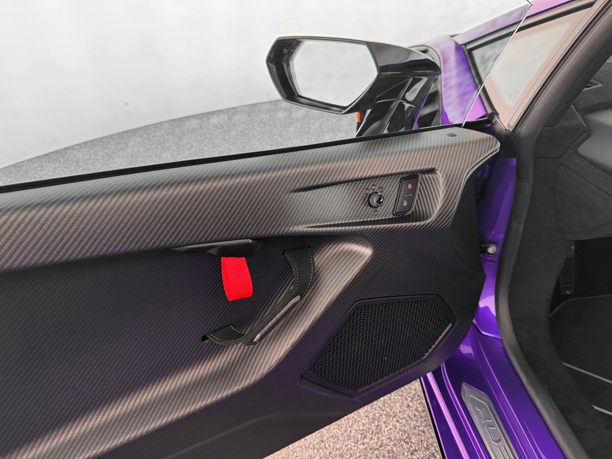 Used 2023 Lamborghini Huracan STO image 12