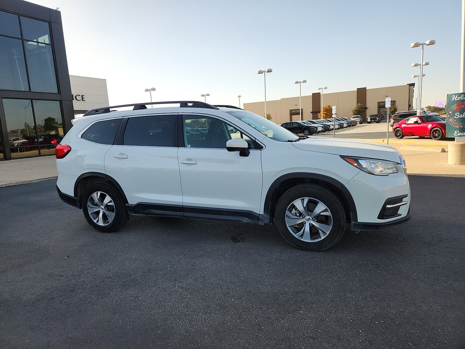 Used 2019 Subaru Ascent Premium image 8