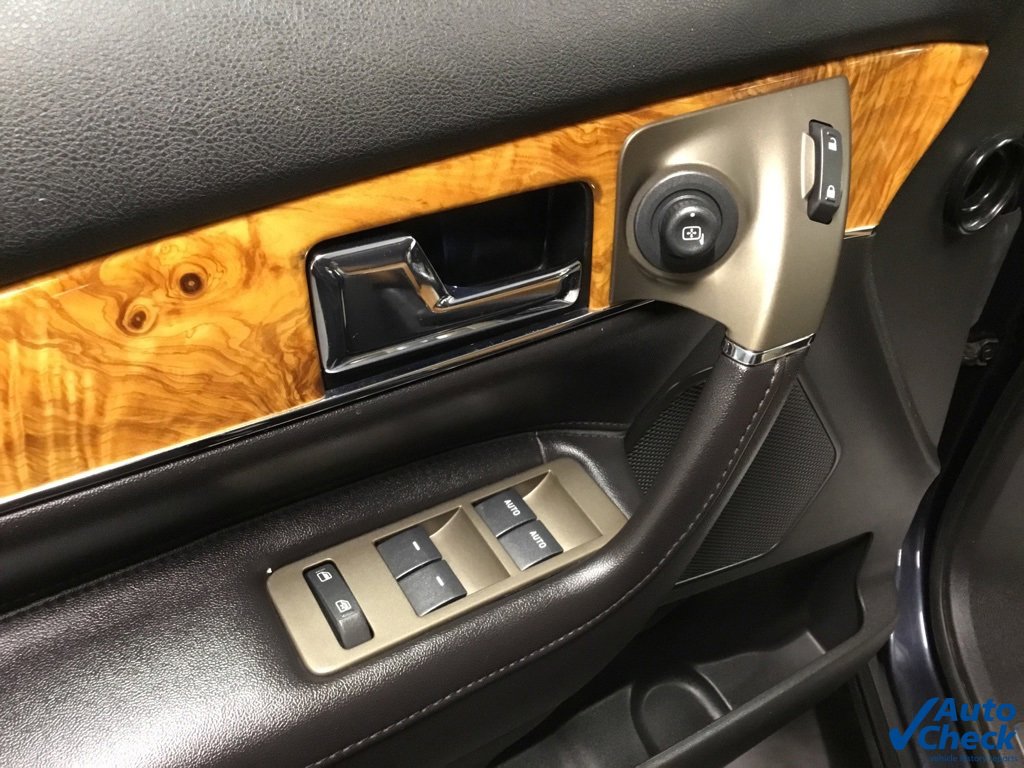 Used 2013 Lincoln MKX AWD image 22