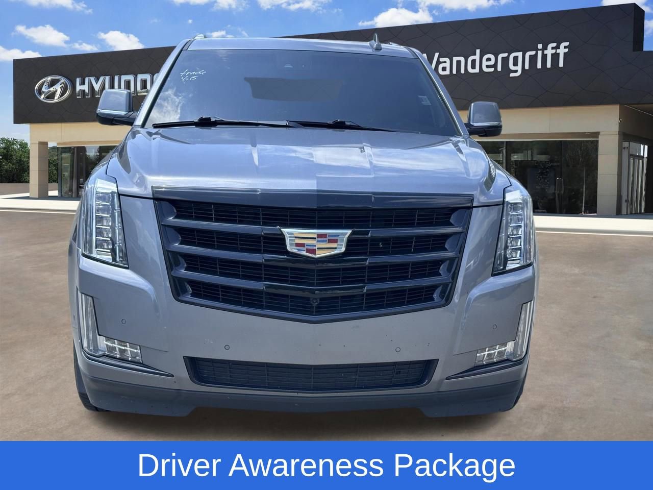 Used 2020 Cadillac Escalade Luxury w/ Escalade Sport Edition image 5