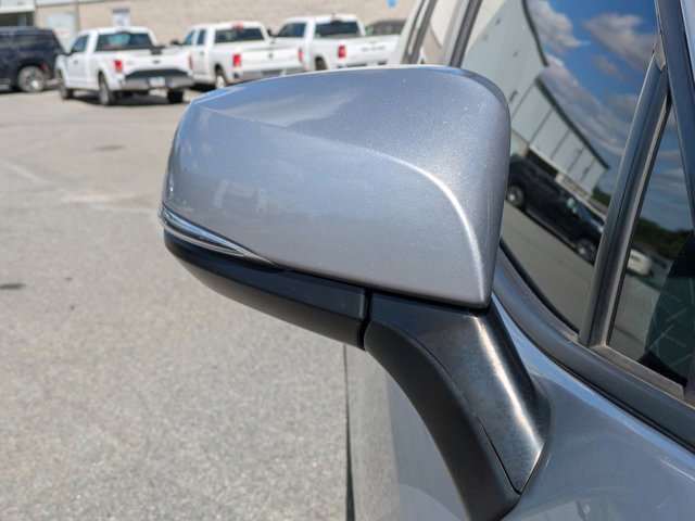 Used 2022 Toyota RAV4 XLE image 12