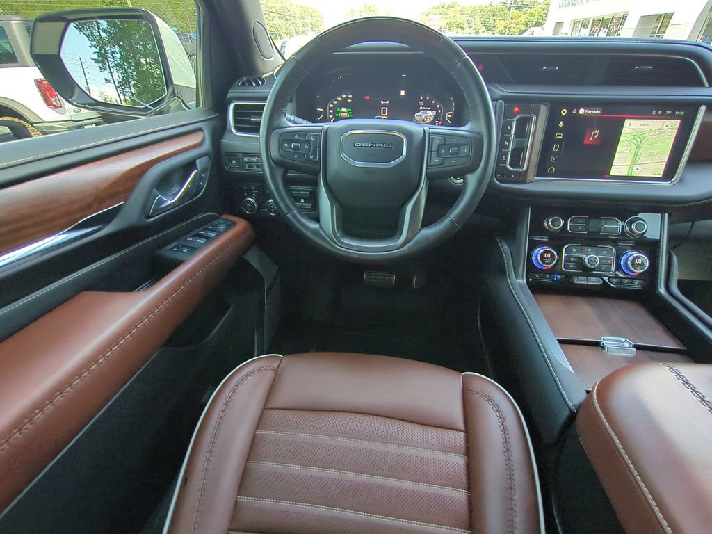 Used 2024 GMC Yukon Denali Ultimate AWD/4WD image 18