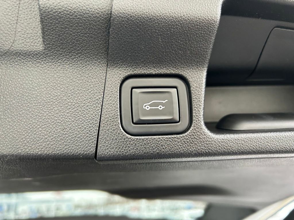 Used 2021 GMC Acadia SLT w/ Elevation Edition image 30