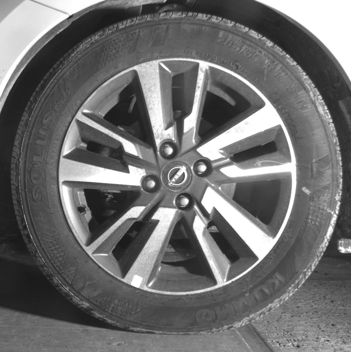 Used 2025 Nissan Versa SV FWD image 12