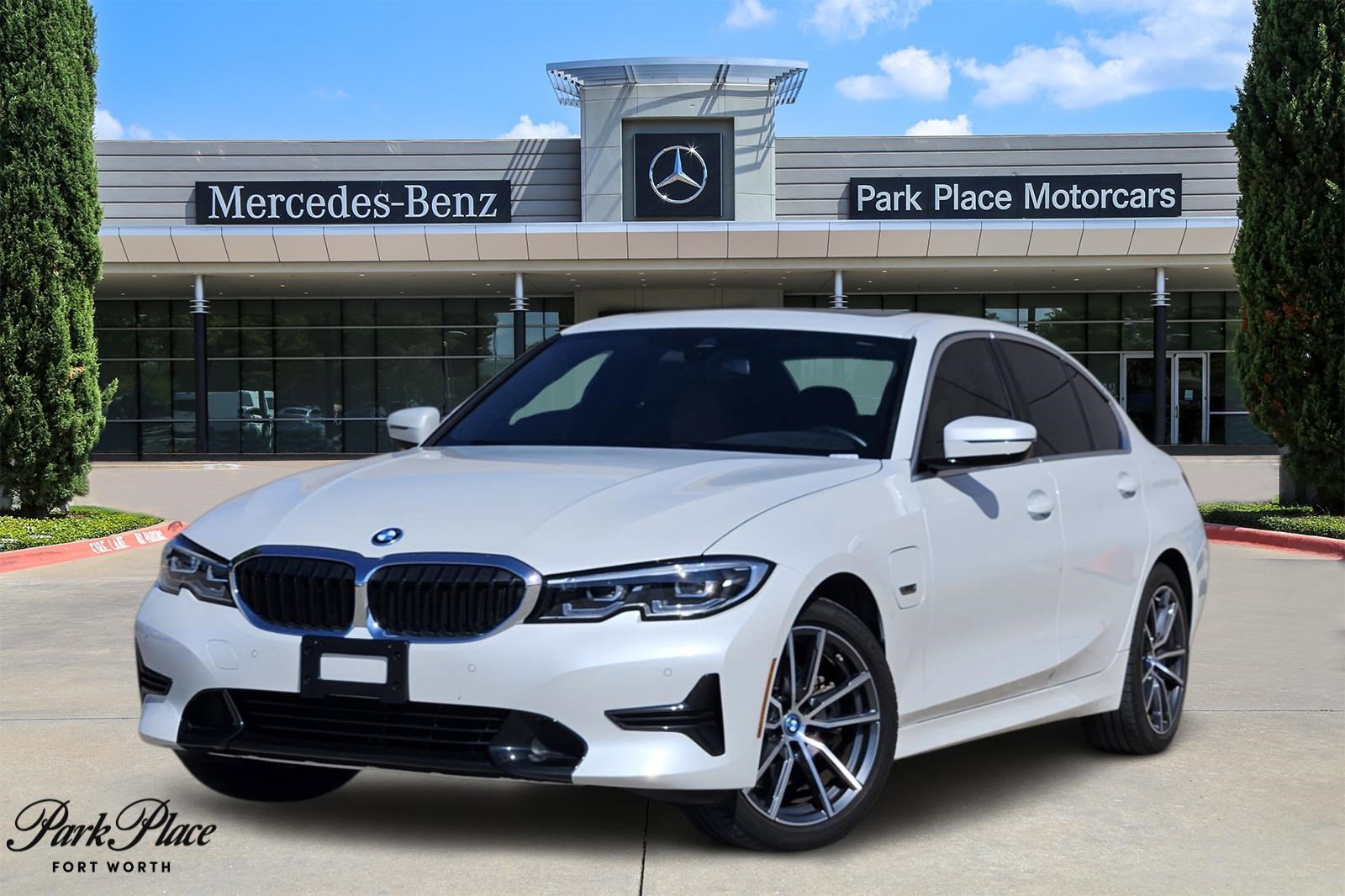 Used 2022 BMW 330e w/ Convenience Package