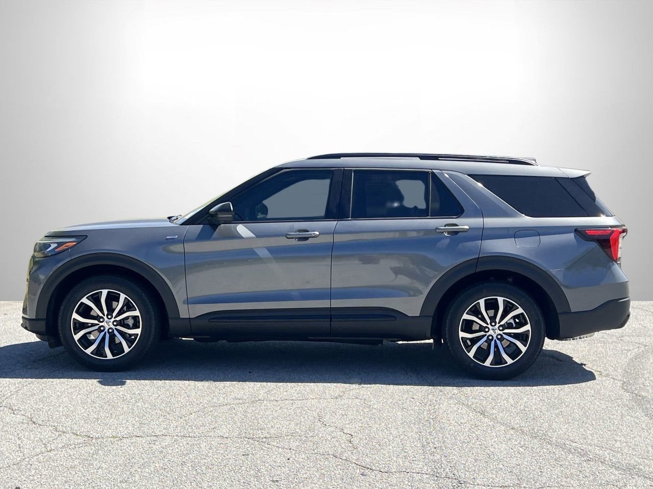 New 2026 Ford Explorer ST-Line image 22