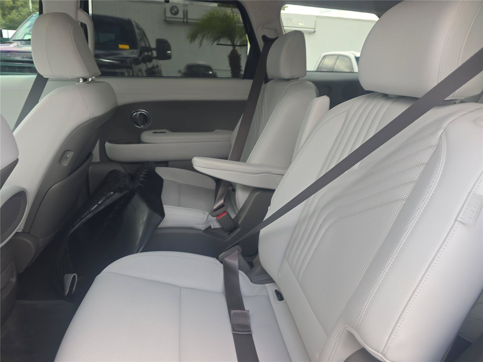 Used 2026 Hyundai Palisade SEL FWD image 13