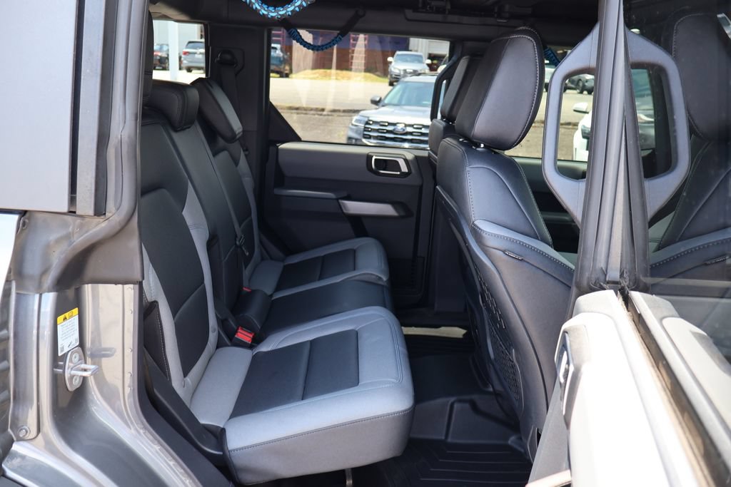 Used 2022 Ford Bronco Black Diamond AWD/4WD image 21