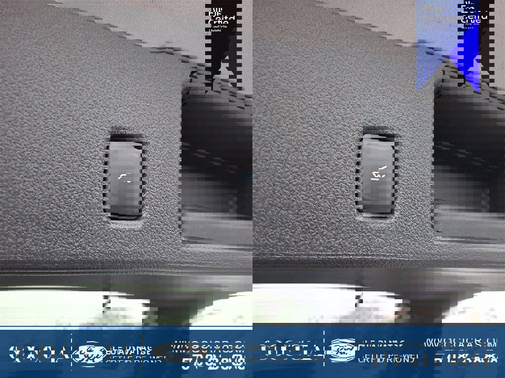 Certified 2022 Ford Escape Titanium image 30