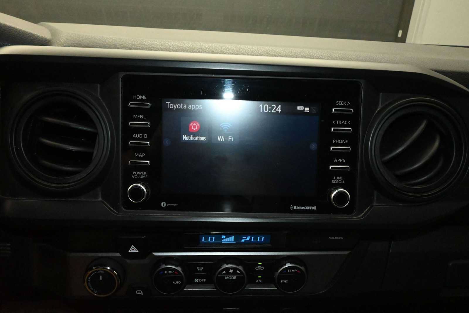 Used 2022 Toyota Tacoma SR AWD/4WD image 18