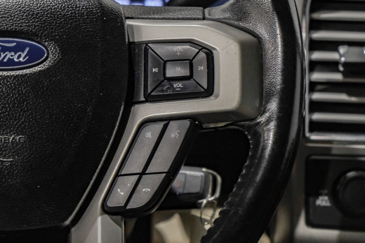 Used 2017 Ford F250 Lariat w/ Chrome Package image 17