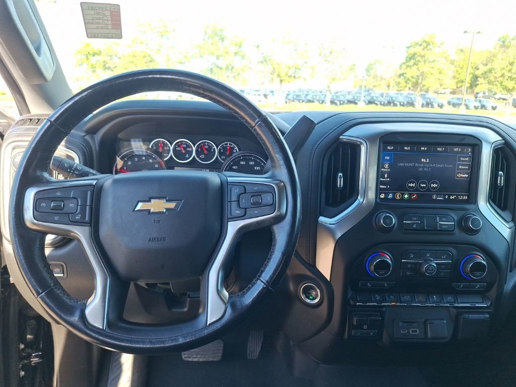 Used 2021 Chevrolet Silverado 1500 LT w/ All Star Edition Plus image 3