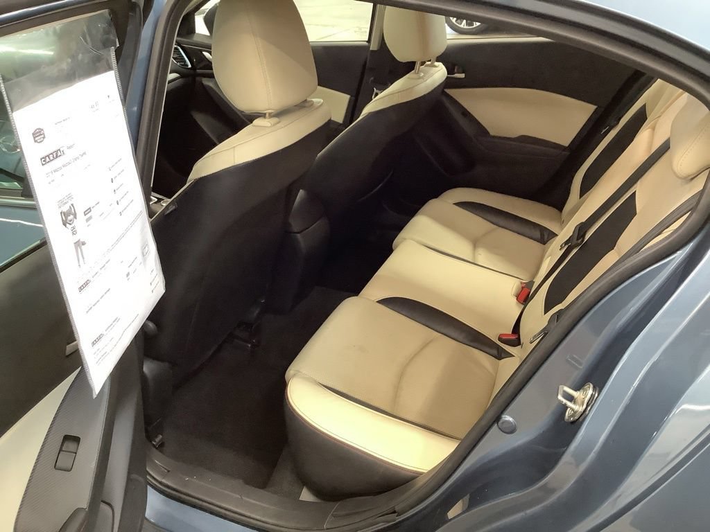 Used 2015 MAZDA MAZDA3 s Grand Touring w/ Technology Package FWD image 15