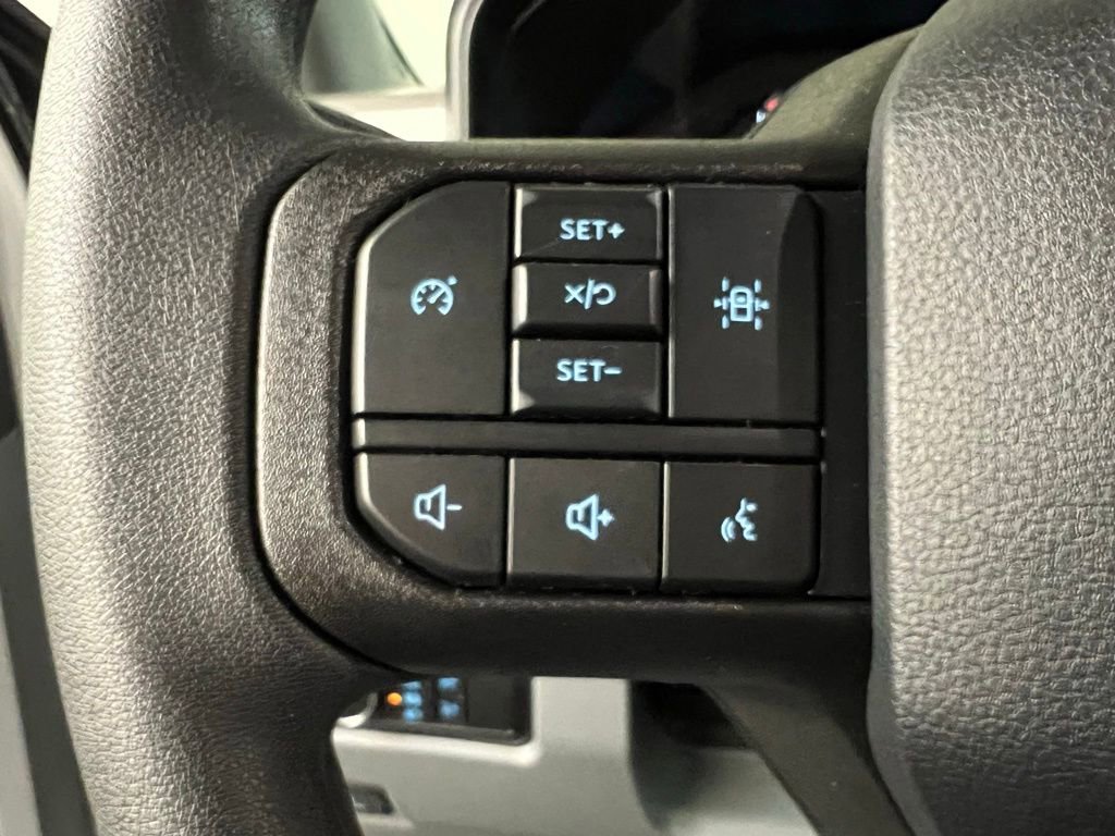 New 2025 Ford F550 4x4 Supercab Super Duty image 14
