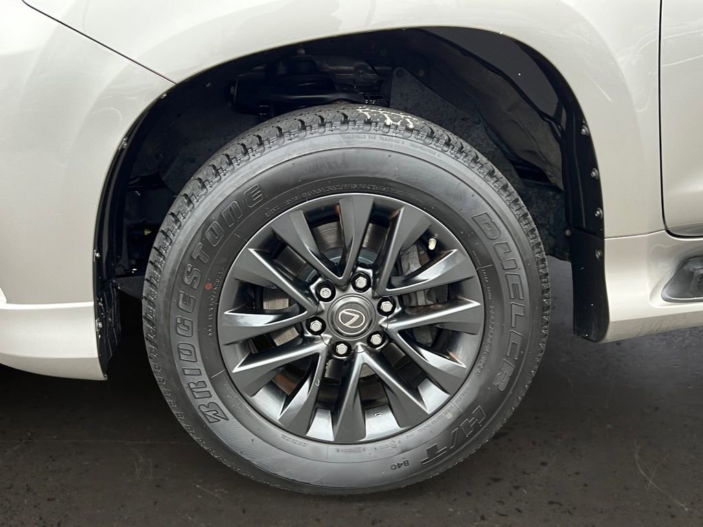 Used 2021 Lexus GX 460 Premium w/ Premium Package image 28