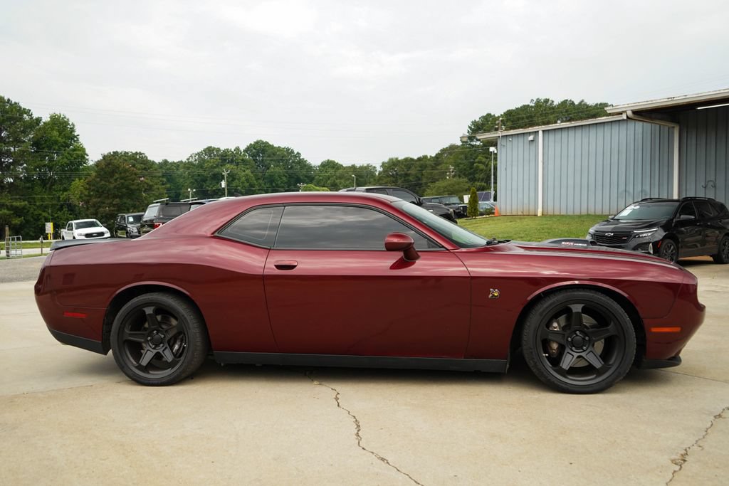Used 2018 Dodge Challenger R/T Scat Pack RWD image 3