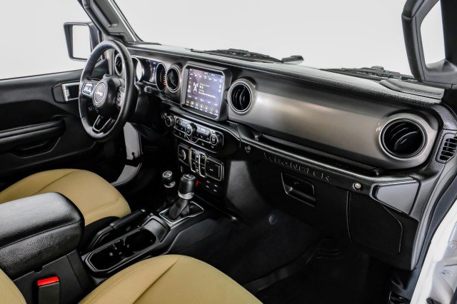 Used 2021 Jeep Wrangler Unlimited Sport AWD/4WD image 10