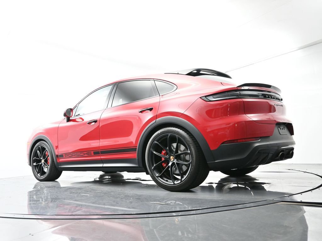 Certified 2025 Porsche Cayenne GTS image 50