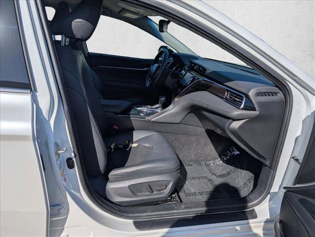 Used 2018 Toyota Camry XLE FWD image 18