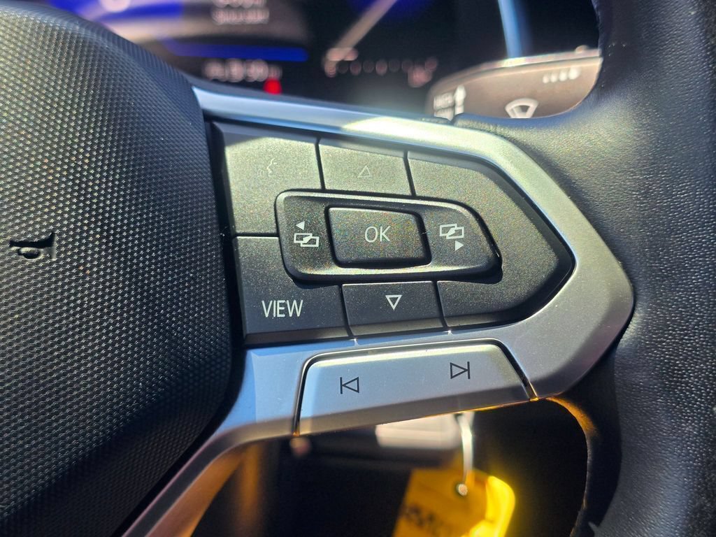Used 2023 Volkswagen Jetta Sport FWD image 27