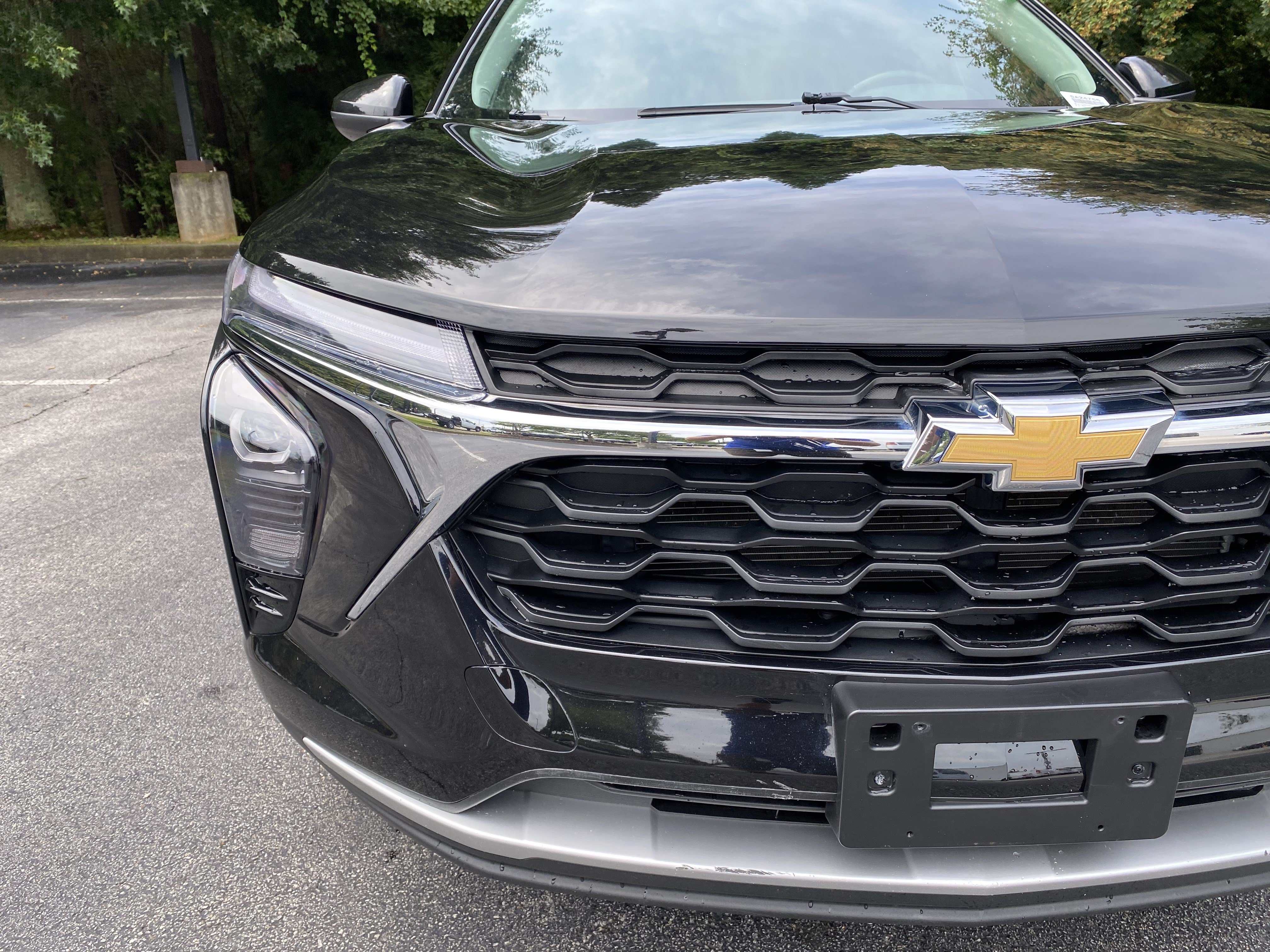 Used 2024 Chevrolet Trax LT w/ LT Convenience Package FWD image 14