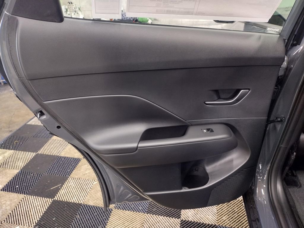 New 2026 Hyundai Kona SE image 18