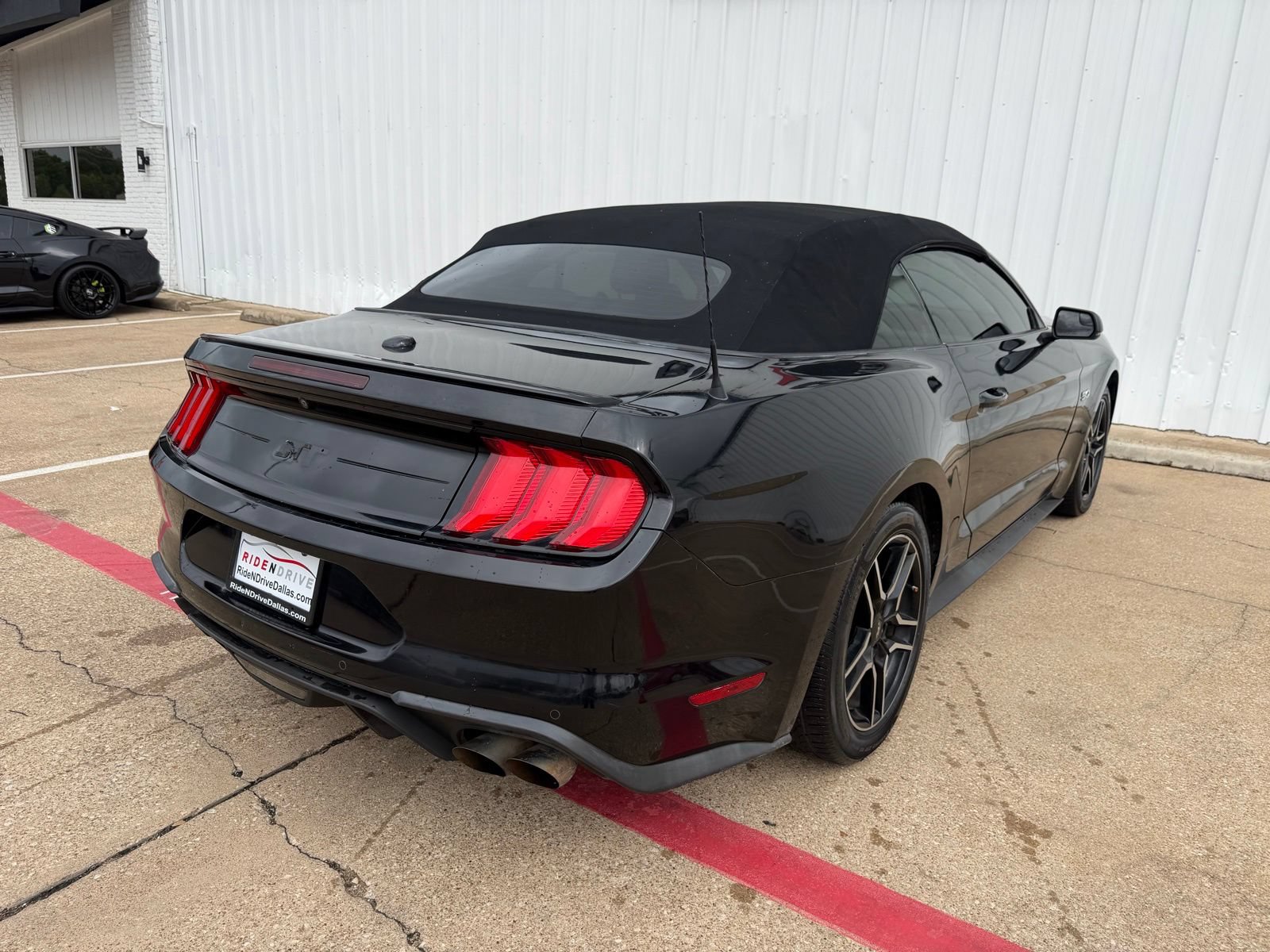 Used 2020 Ford Mustang GT Premium RWD image 7