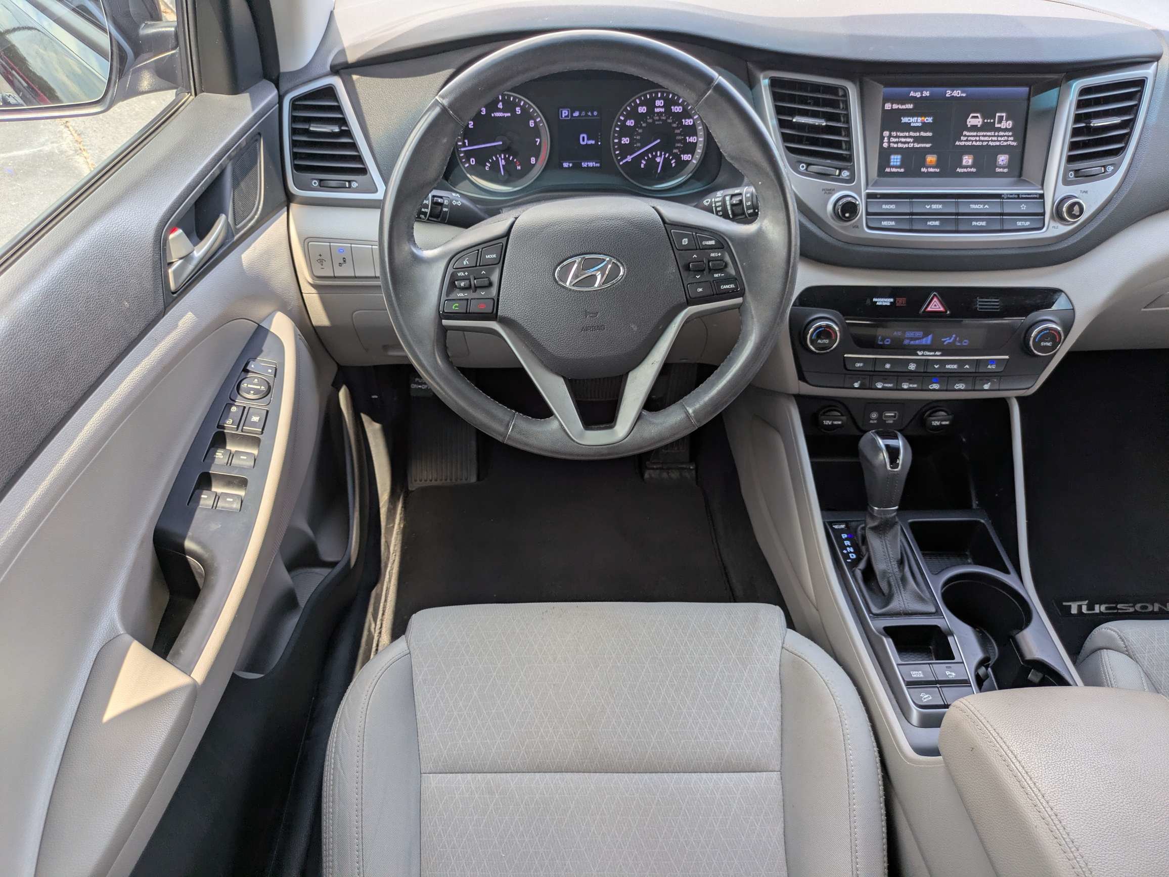 Used 2018 Hyundai Tucson Value w/ Cargo Package FWD image 4