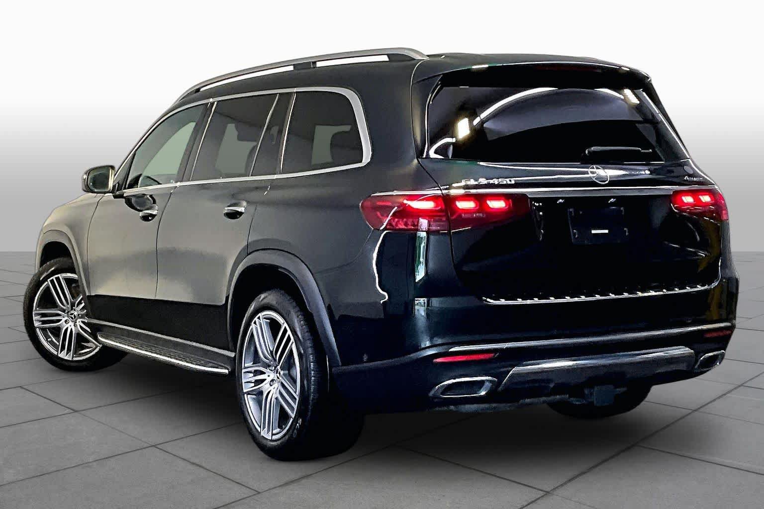 Used 2024 Mercedes-Benz GLS 450 4MATIC image 12