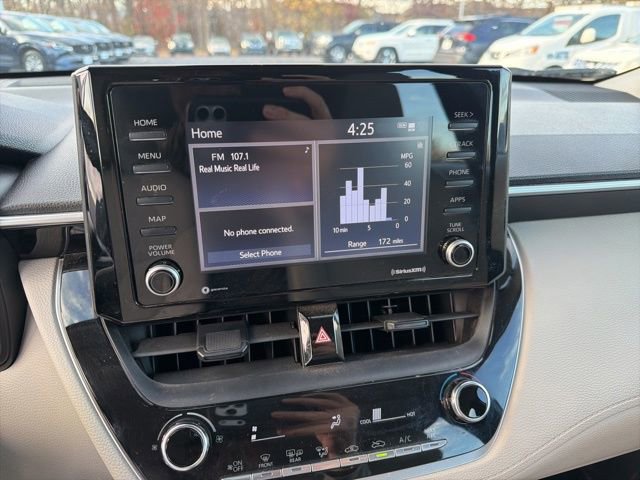 Used 2022 Toyota Corolla Cross L image 23